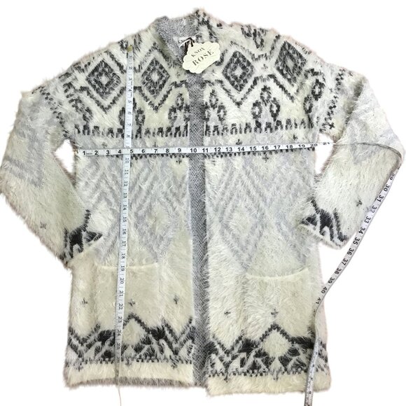 KNOX ROSE Fuzzy Aztec Cardigan Sweater S Gray White Soft Boho Nordic Cozy Knit - Picture 7 of 8